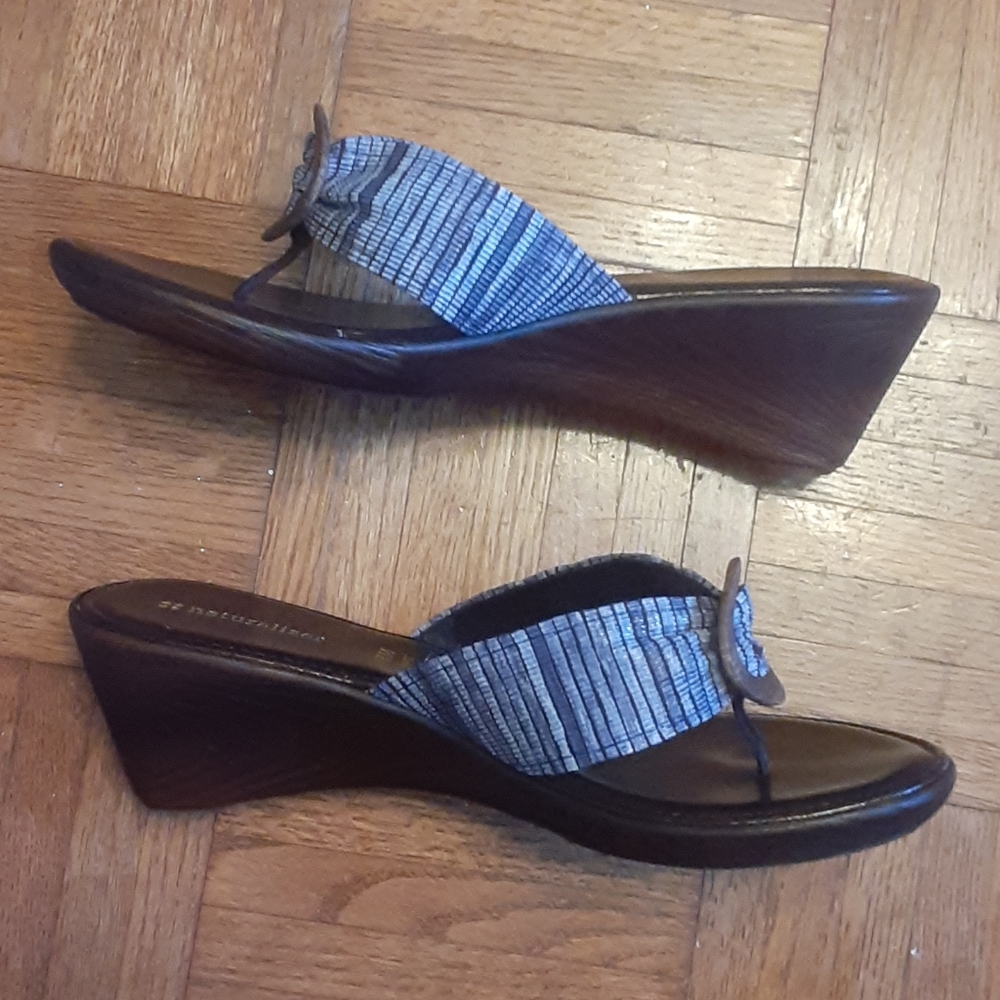 New Naturalizer 9M wedge thong sandals Richmond